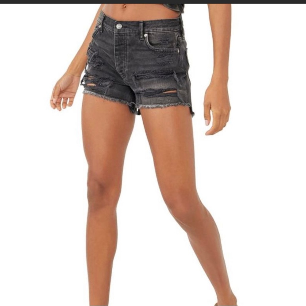 Free People Maggie Mid Rise Shorts Distressed Button fly Size 26